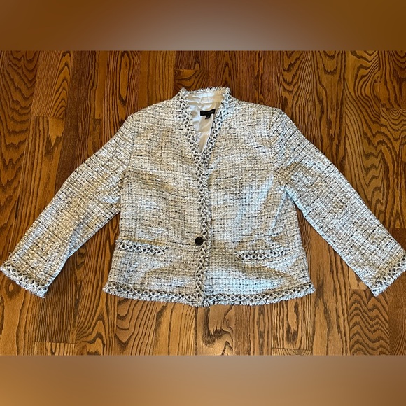 Ann Taylor Cutaway Cream Tweed Blazer - Picture 3 of 5
